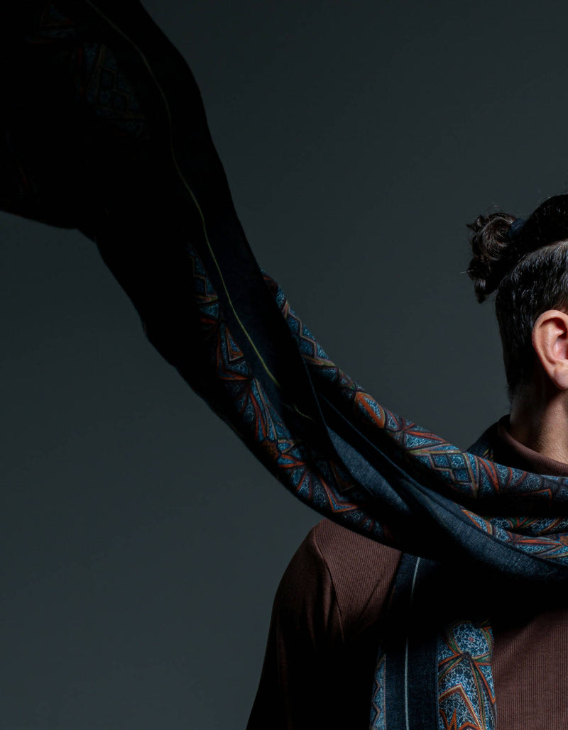 Men’s Wool Scarf “Old Veharan murals”