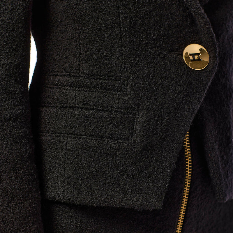 Victoria | The black tailored jacked
