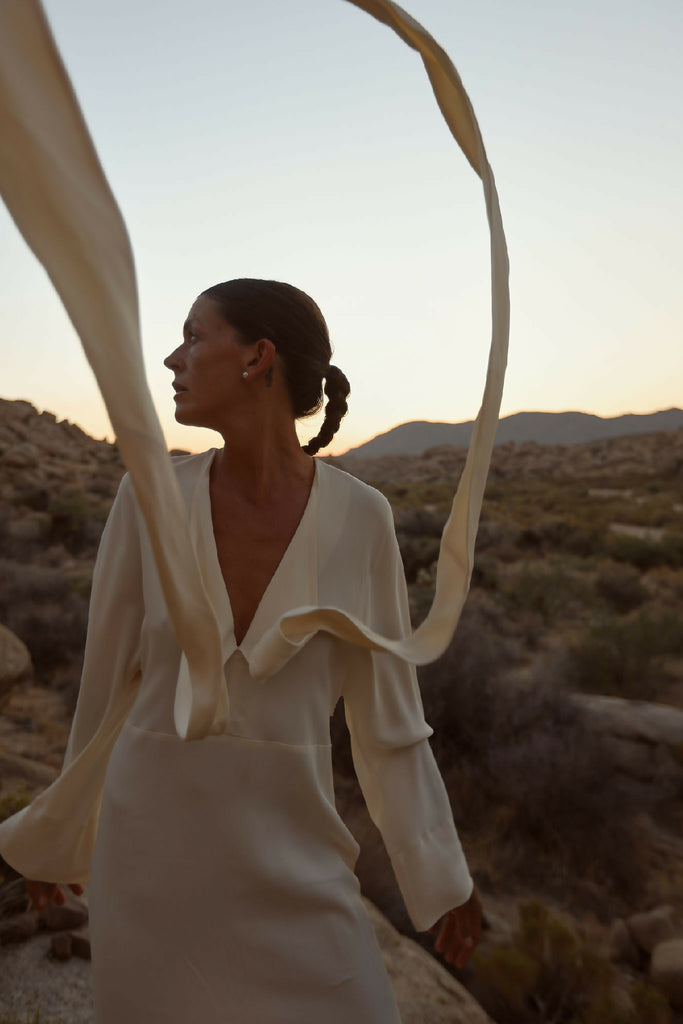 KESHI PEARL STUD EARRINGS