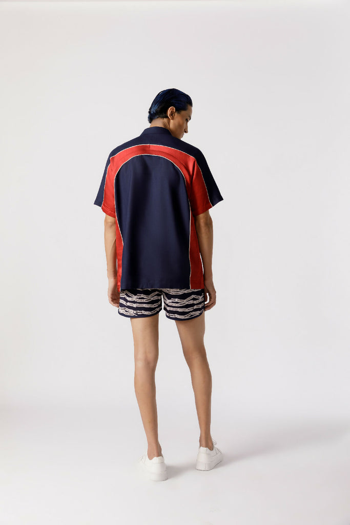 Arched cut and sew resort shirt- navy