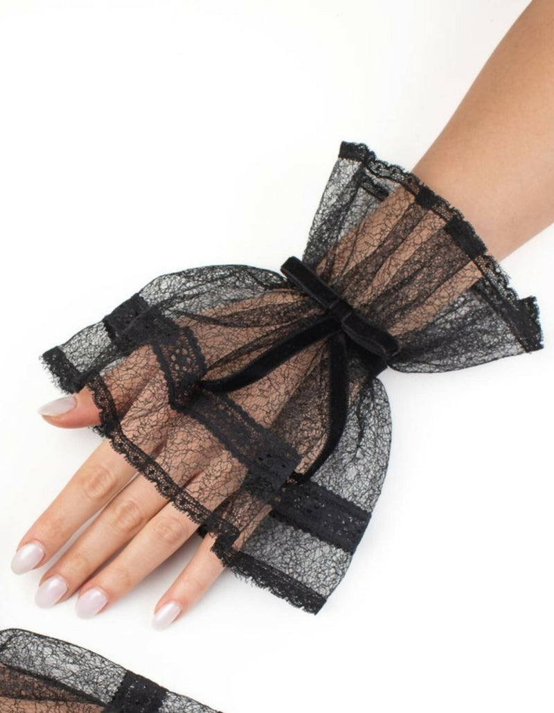 Lea Cuffs