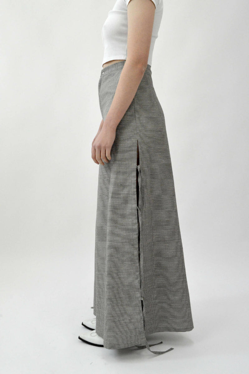 CANDELABRE WITH PANTS