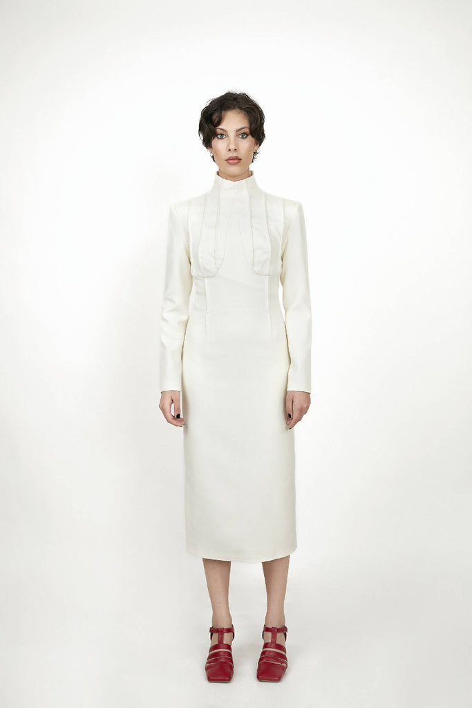 Milky white turtleneck puffy-chest dress