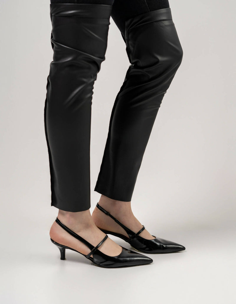 Slim-fit denim pants
