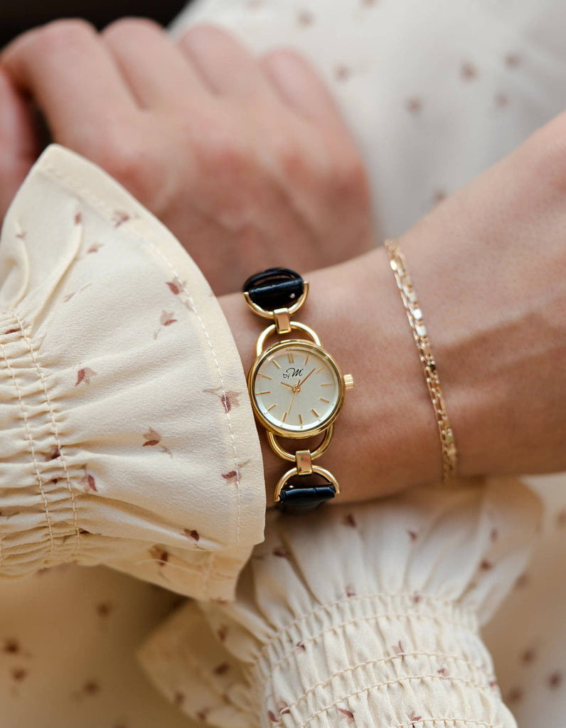 80's Vintage Design Gold-Tone Watch With Black Leather Strap