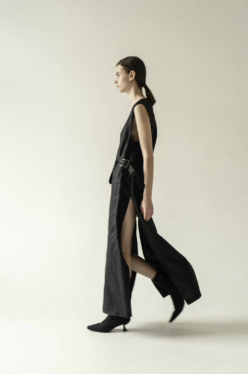 km-by-lange-black-high-slit-dress-0009