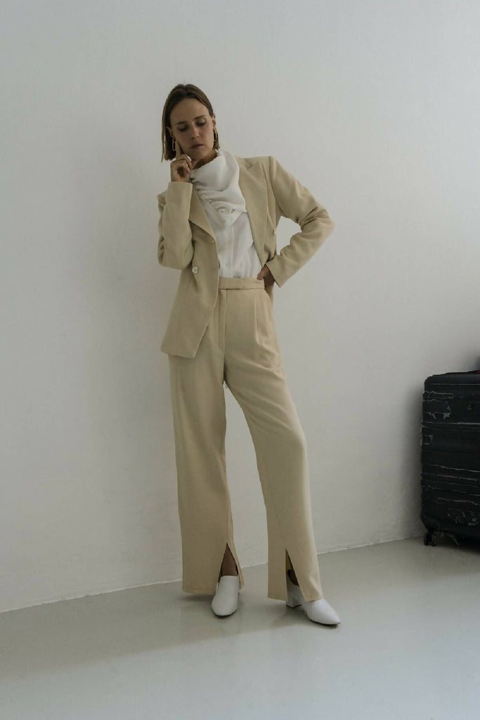 RIVNE BEIGE WOOL SUIT
