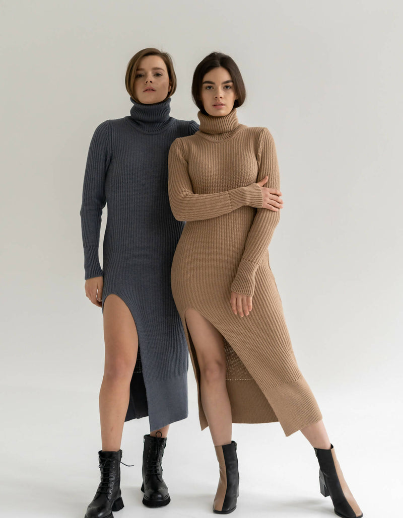 Knitted Dress with a Slit Hople