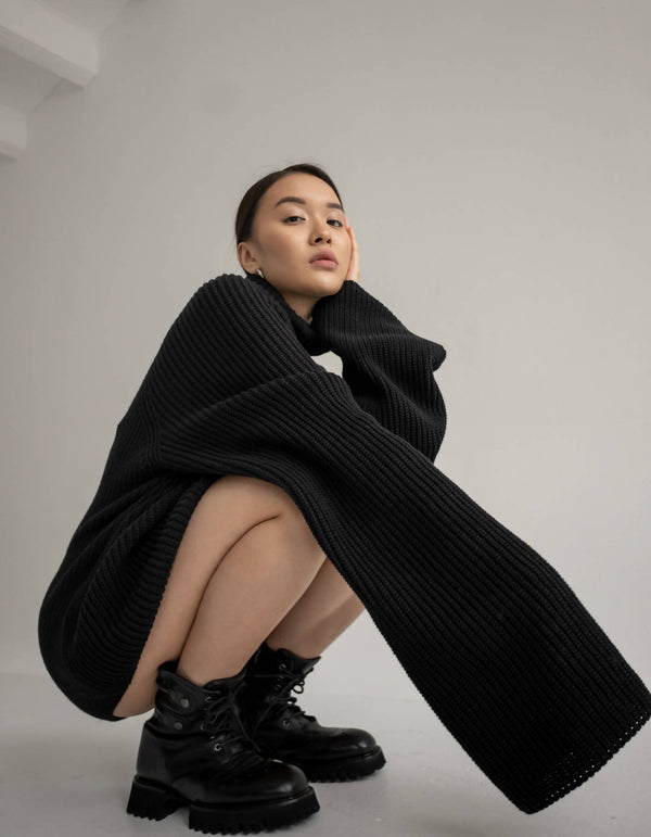 Margee Oversized Black Sweater