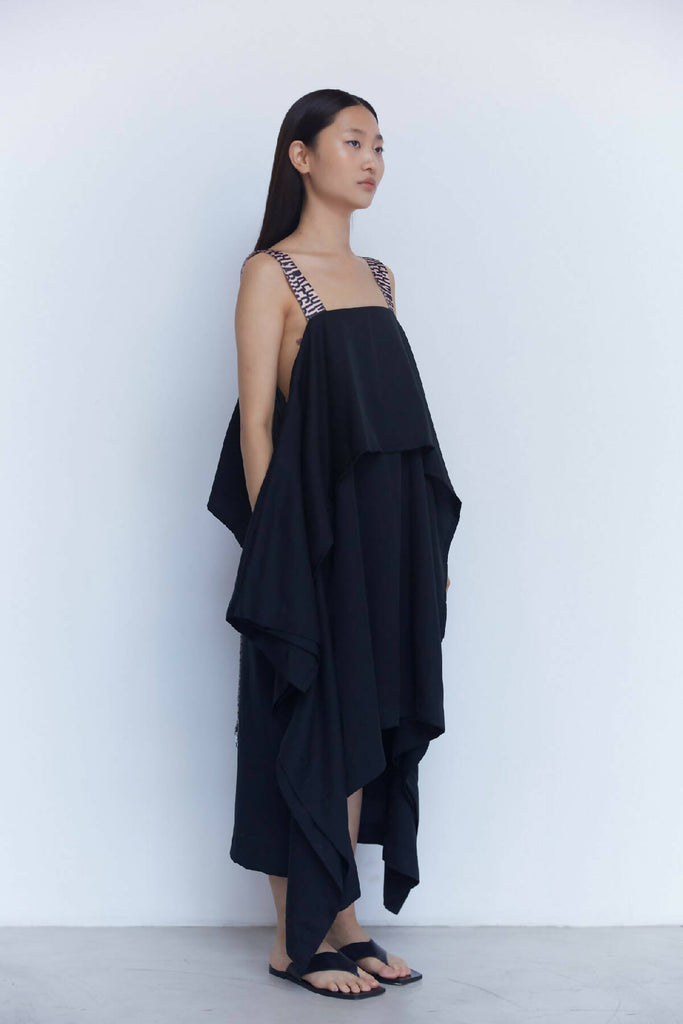 Item 004 Black