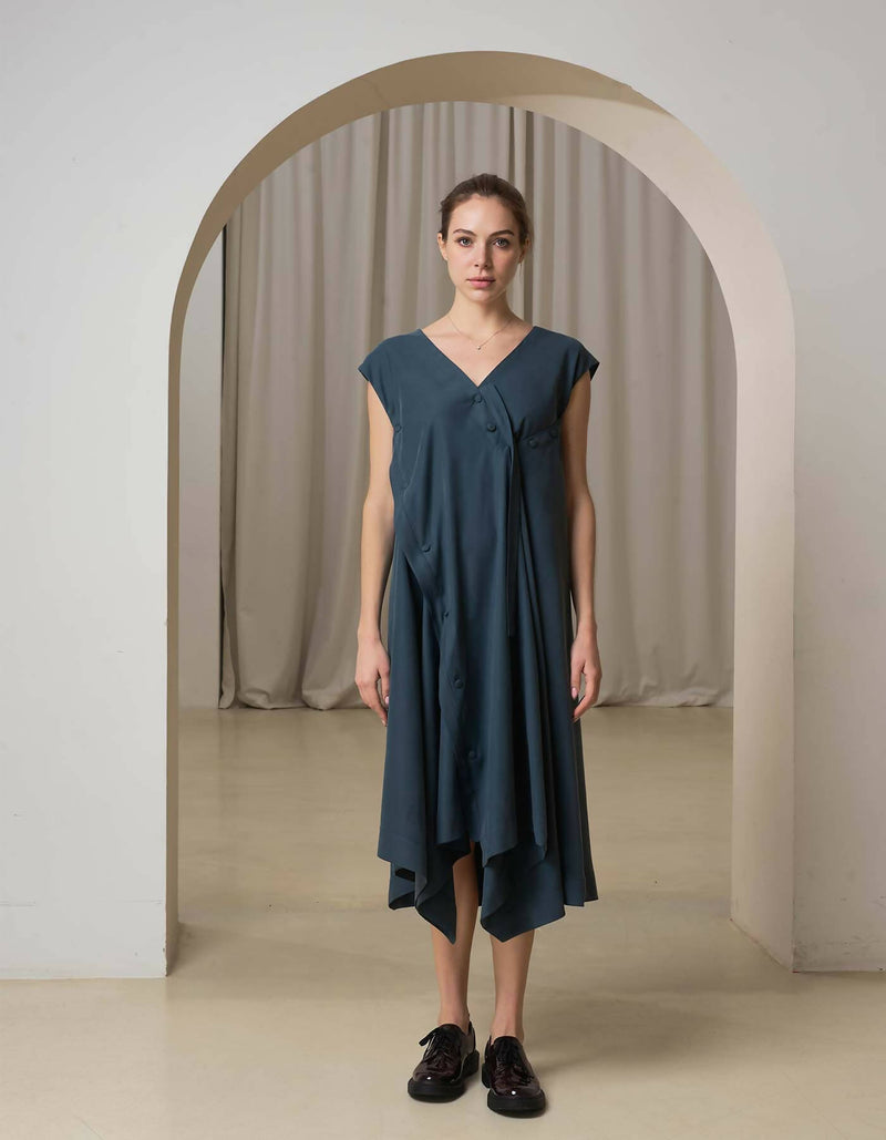 Sleeveness V-Neck Midi Dress